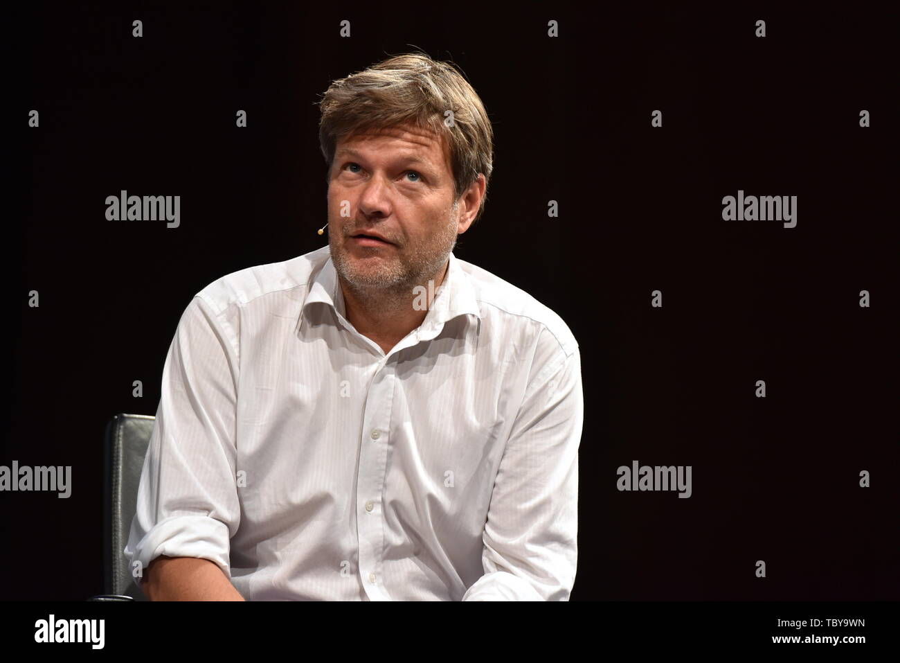 Köln, Deutschland. 03 Juni, 2019. Der Autor und Grüne Politiker Robert Habeck liest und diskutiert Am 7. phil. Köln, die größte deutsche Philosophie Festival. Credit: Horst Galuschka/dpa/Horst Galuschka dpa/Alamy leben Nachrichten Stockfoto