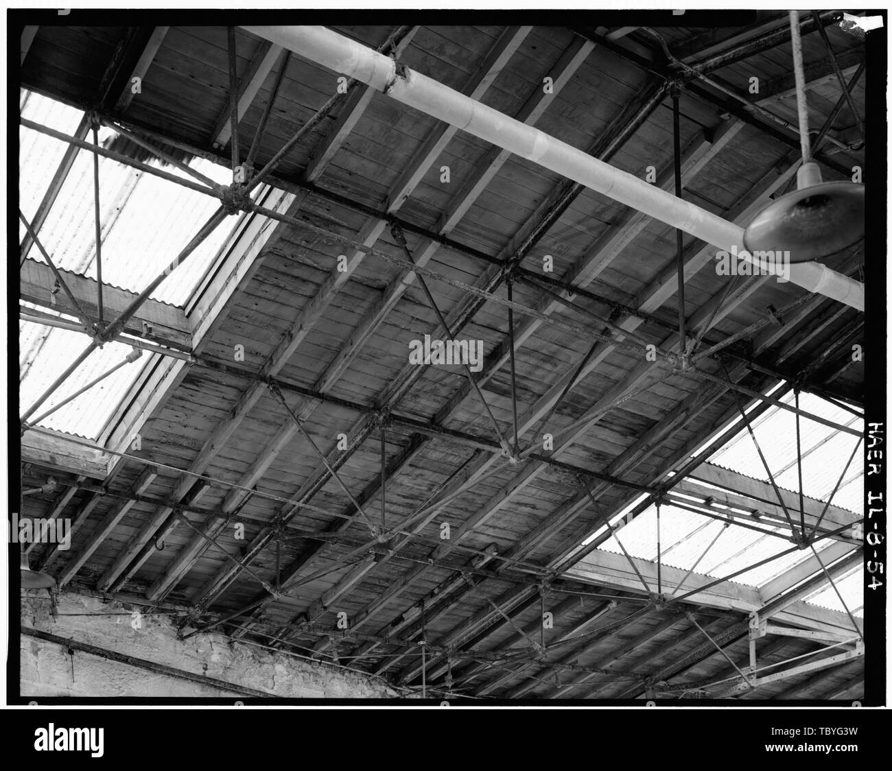 Maschinenhalle B, Dachstuhl detail Chicago, Burlington und Quincy Railroad, Roundhouse und Geschäfte, Broadway und Spring Street, Aurora, Kane County, IL Stockfoto