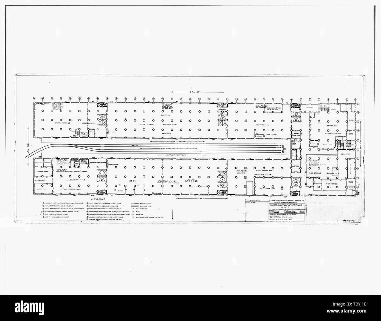 Master Plan der 1. Etage, Gebäude 1, U.S. Naval supply Aktivitäten, New York, Brooklyn, New York, öffentliche Arbeiten Abteilung, 2. März 1953. Zeichnung BKS 11. Maßstab 116 = 1. Flotte der US-Marine Supply Base, Lagerhaus Nr. 1, 830 Third Avenue, Brooklyn, Kings County, NY Stockfoto