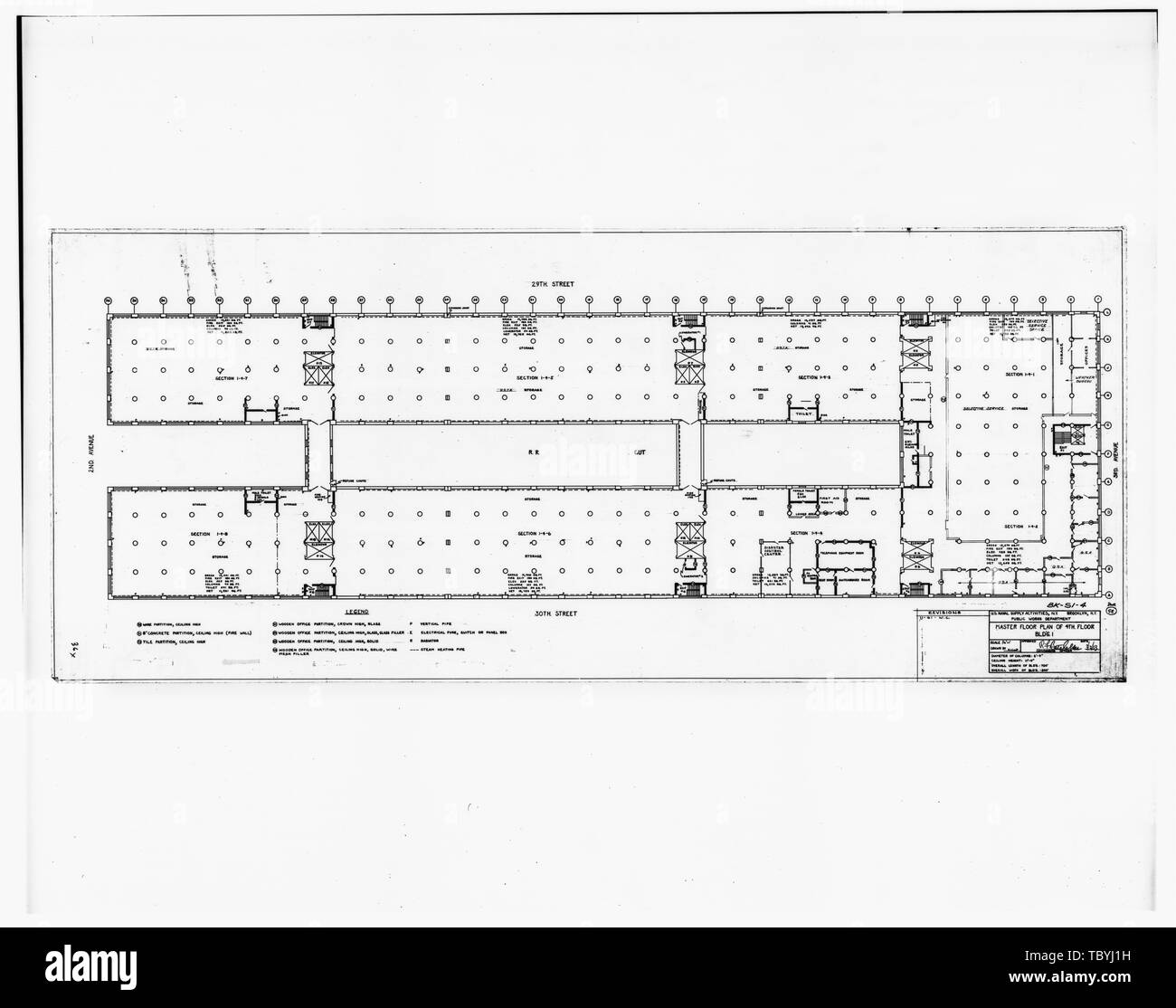 Master Plan der 4. Etage, Gebäude 1, U.S. Naval supply Aktivitäten, New York, Brooklyn, New York, öffentliche Arbeiten Abteilung, 2. März 1953. Zeichnung BKS 14. Maßstab 116 = 1. Flotte der US-Marine Supply Base, Lagerhaus Nr. 1, 830 Third Avenue, Brooklyn, Kings County, NY Stockfoto