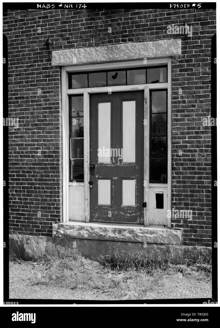 Mai 1969 HAUPTEINGANG EINGANG Cheshire Mühlen Firma Boarding House, Main Street, Harrisville, Cheshire County, NH Stockfoto