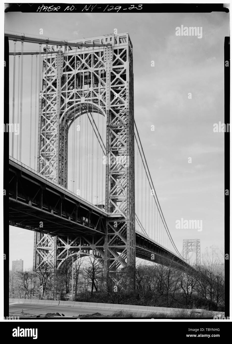 NEW YORK TOWER, Blick nach Westen die George Washington Bridge, Spanning Hudson River zwischen Manhattan und Fort Lee, NJ, New York, New York County, NY Stockfoto