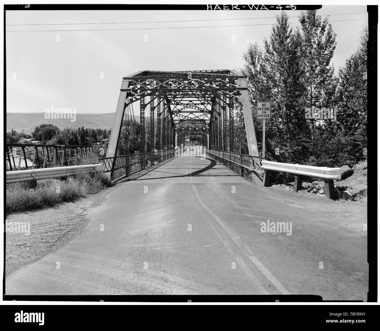 Norden, Blick nach Süden der Grant Avenue Bridge, Spanning Yakima River an der Grant Avenue, Prosser, Benton County, WA Maloney, D C Yearby, Jean P, Sender Kukas, Roger, Fotograf Stockfoto