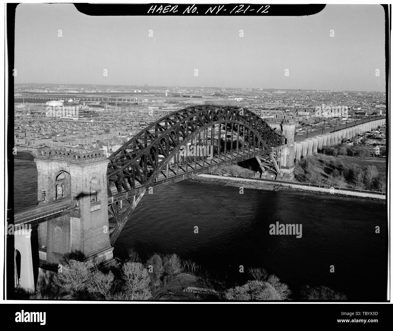 New York verbinden RR Hell Gate Brücke. Queens, Queens Co., NY. Sec. 4207, MP 7.29. (Siehe HAER Nr. NY 88 weitere Dokumentation auf dieser Website). Nordosten Railroad Corridor, Amtrak Route zwischen New York und New JerseyNew YorkConnecticut staatlichen Linien, New York, New York County, NY Stockfoto