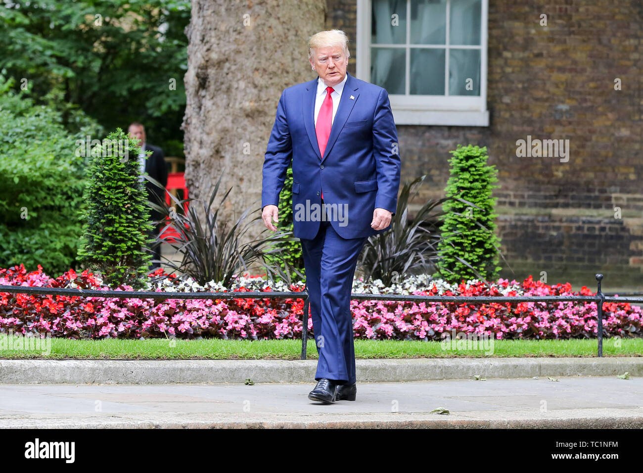 US-Präsident Donald Trump kommt an der Downing Street während des zweiten Tages der Staatsbesuch in Großbritannien. Stockfoto