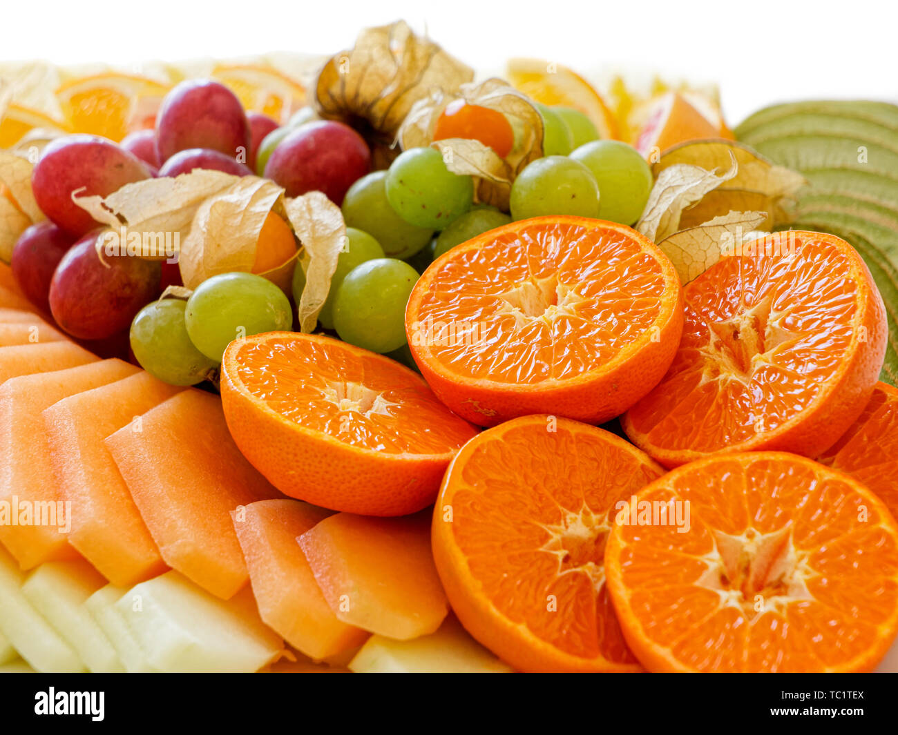 Mischung aus arrangiert frisch Tropen- und Zitrusfrüchten. Stockfoto