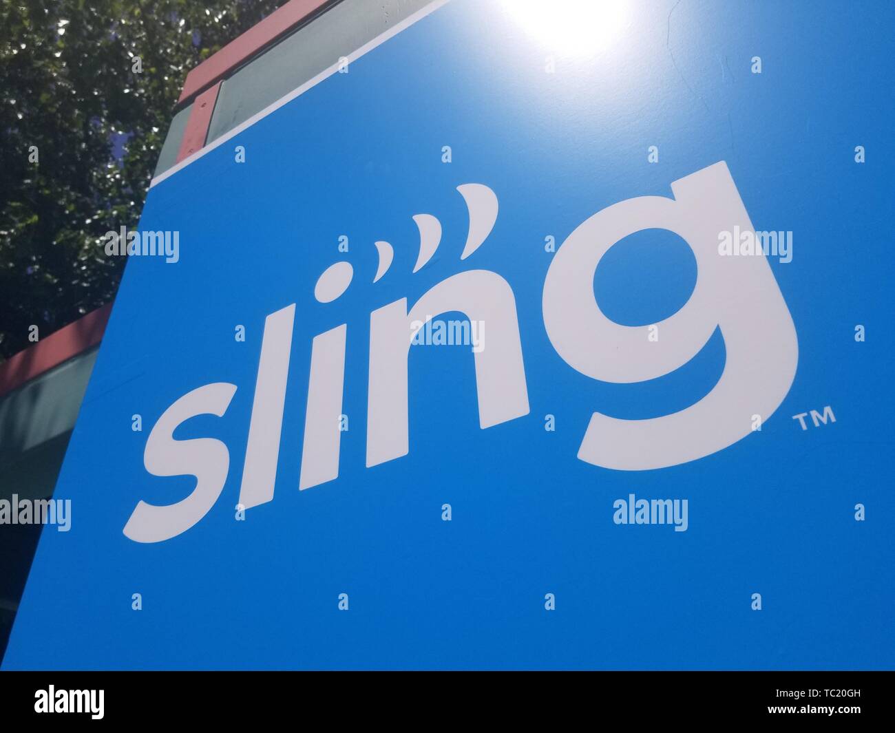 Close-up Logo für Streaming Fernsehen service Schlinge im Silicon Valley, in Mountain View, Kalifornien, 3. Mai 2019. () Stockfoto