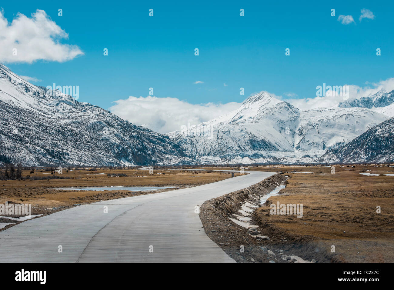 Bajuku Laigu Dorf Highway, Changdu, Tibet Stockfoto