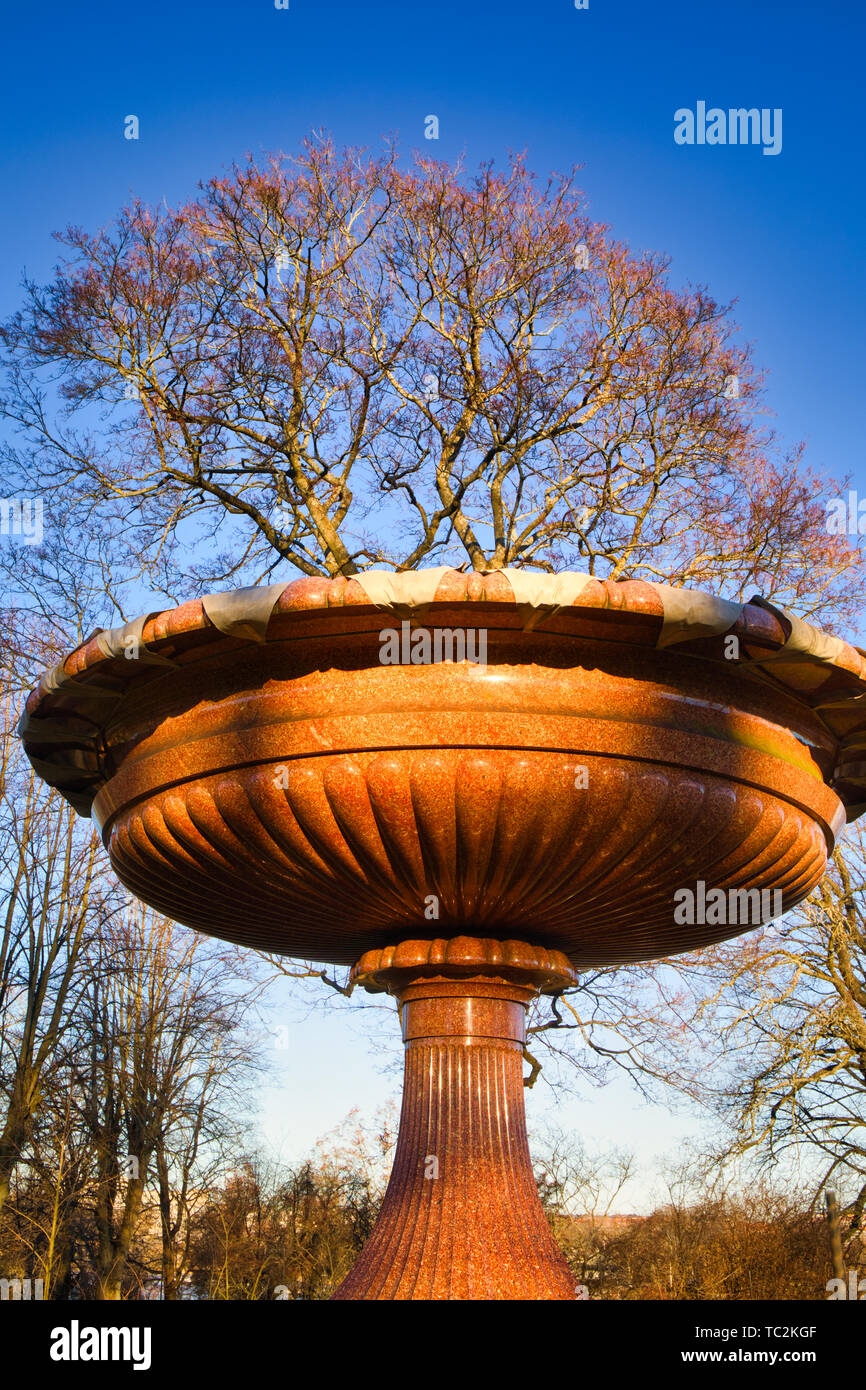 Gigantische Porphyr Vase, Rosendal Palast Gärten (rosendals Slott), Djurgarden Stockholm Schweden Stockfoto