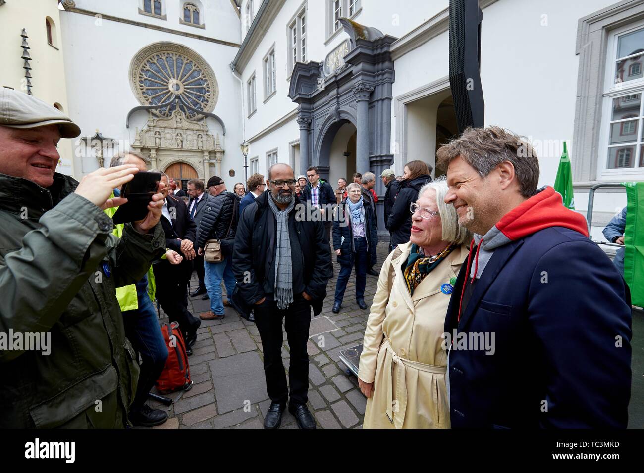 Der Politiker Robert Habeck, des Vorsitzenden des BUNDNIS 90/DIE GRUNEN, bei einem Wahlkampfauftritt am Jesuitenplatz in Koblenz, Deutschland Stockfoto