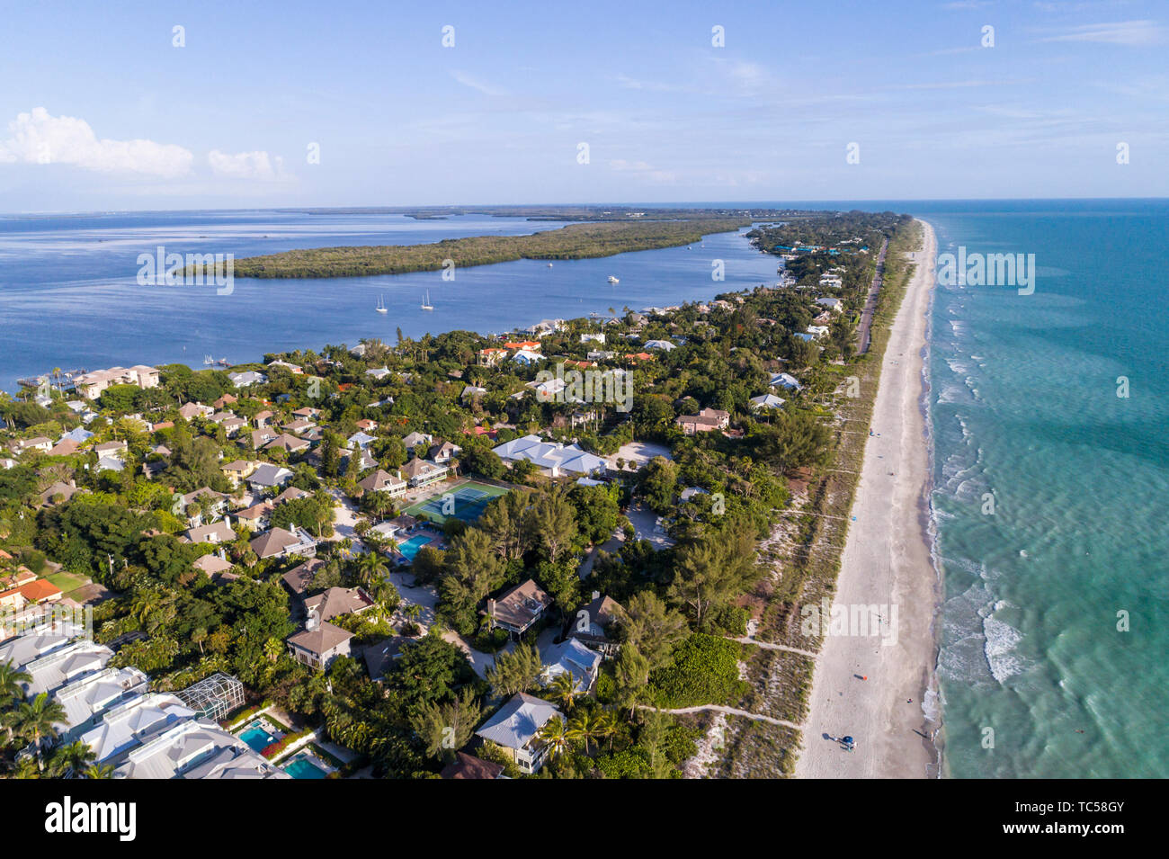 Captiva Island Florida, Pine Island Sound Golf von Mexiko Beach Roosevelt Channel, Buck Key Preserve, Strandwellen, Häuser, Luftaufnahme von oben, FL190508d21 Stockfoto