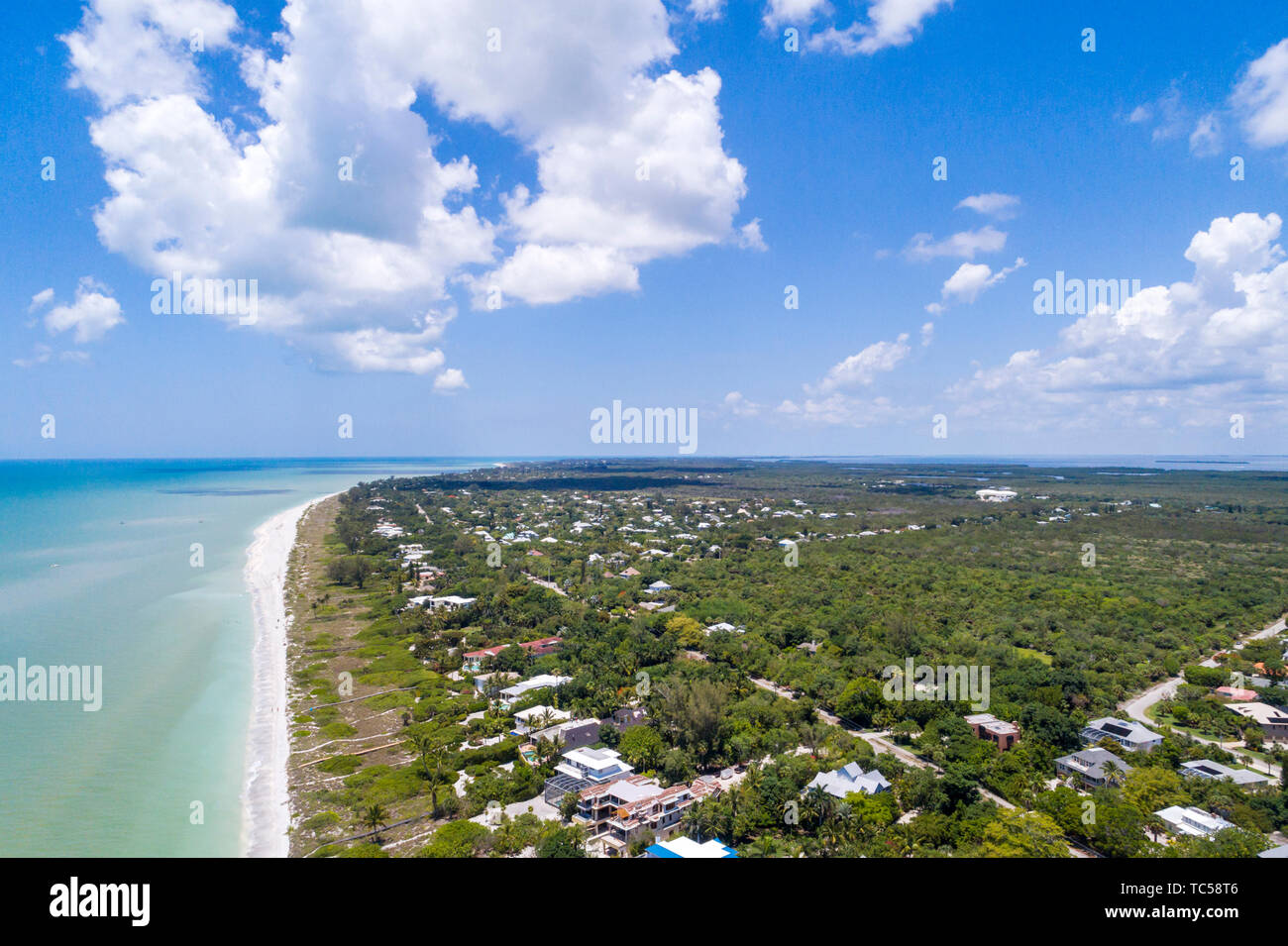 Sanibel Island Florida, Golf von Mexiko Strand, West Gulf Drive Häuser Resorts Hotels, Luftaufnahme von oben, FL190514d06 Stockfoto