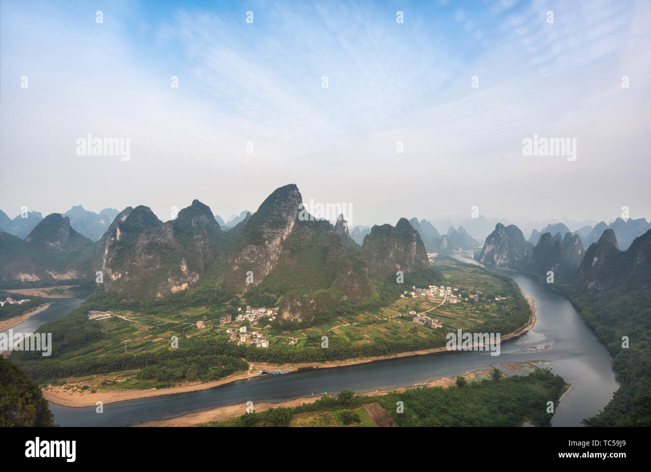 Natürliche Landschaft von Xianggong Berg, Xingping, Guilin Stockfoto