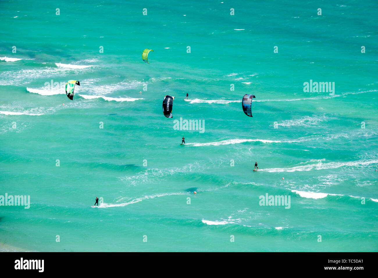 Miami Beach Florida, North Beach, Atlantik, Kiteboarding Kitesurfing Kitesurfer, Wassersport, FL190331025 Stockfoto