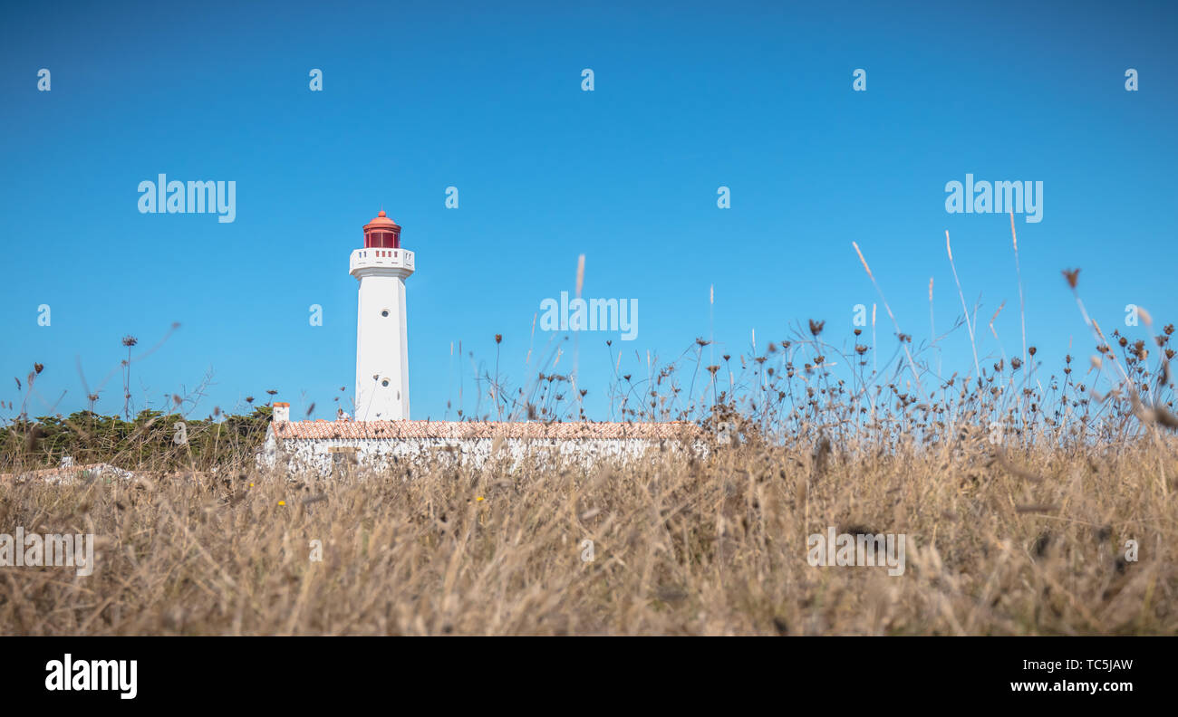 Port Joinville, Frankreich - 17. September 2018 - architektonische Detail des Corbeaux Marine Leuchtturm im Sommer Stockfoto