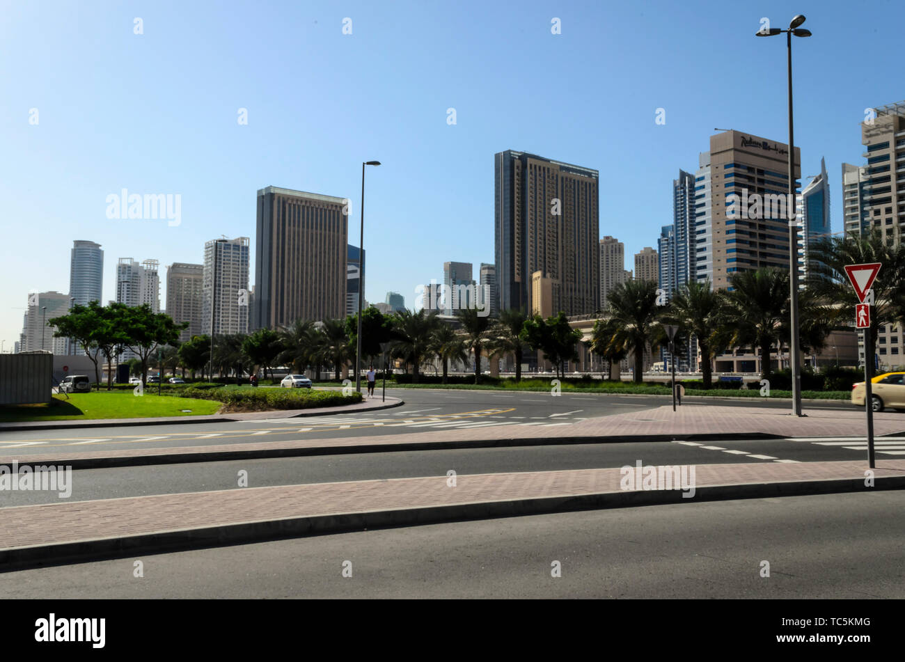 Blick auf moderne Gebäude in Dubai Marina Vereinigte Arabische Emirate Stockfoto