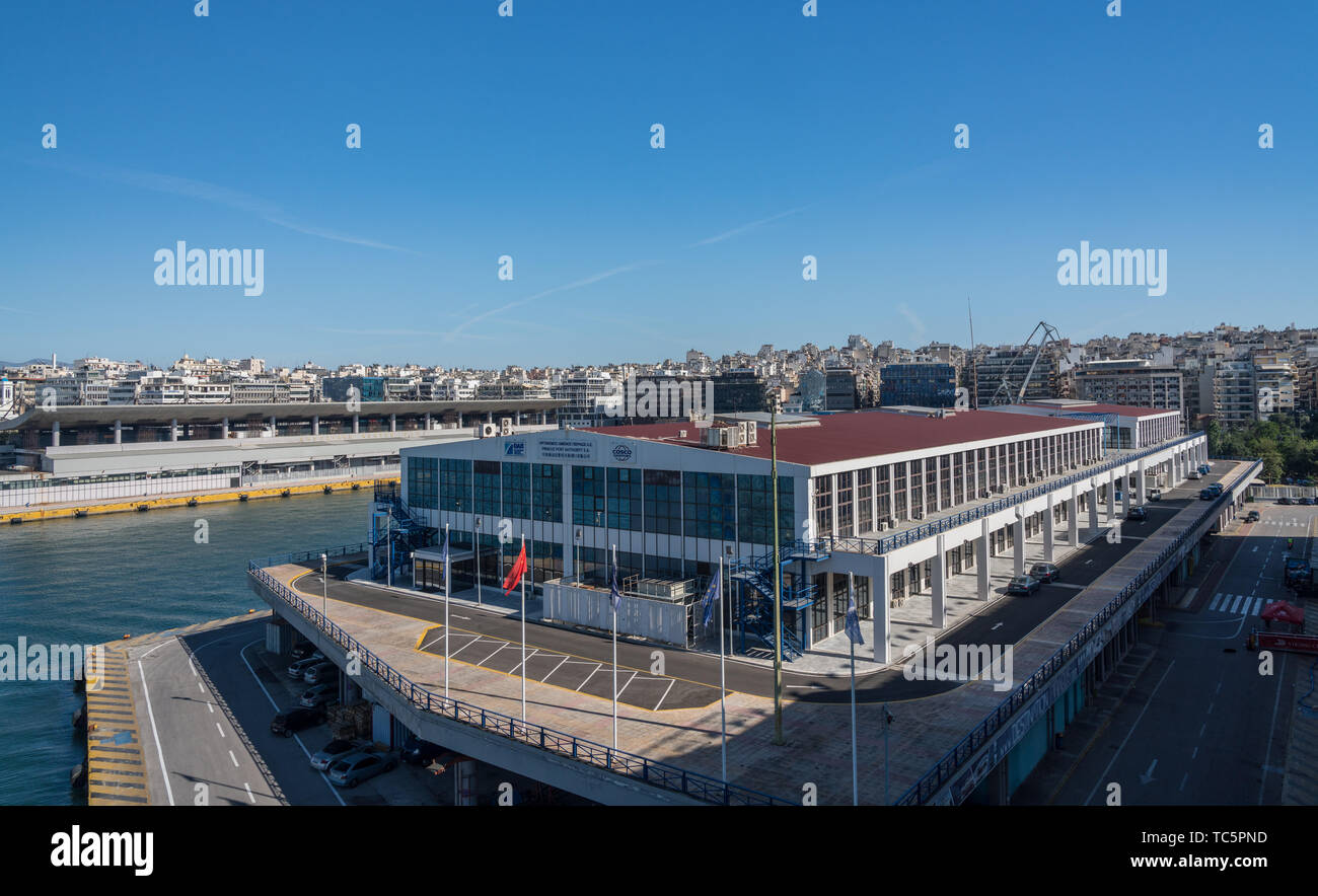 Terminal für Kreuzfahrtschiffe im Hafen von Piräus in Athen Stockfoto