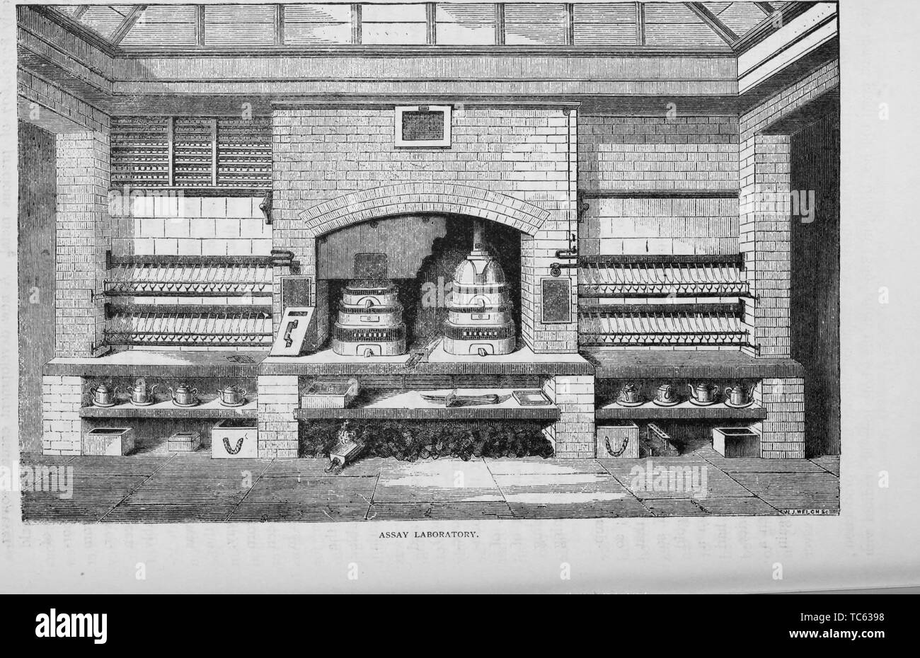 Gravur der Assay Laboratory, aus Industriellen das Buch "Geschichte der Vereinigten Staaten, die von den frühesten Siedlungen in die heutige Zeit' von Albert Sidney Bolles, 1878. Mit freundlicher Genehmigung Internet Archive. () Stockfoto