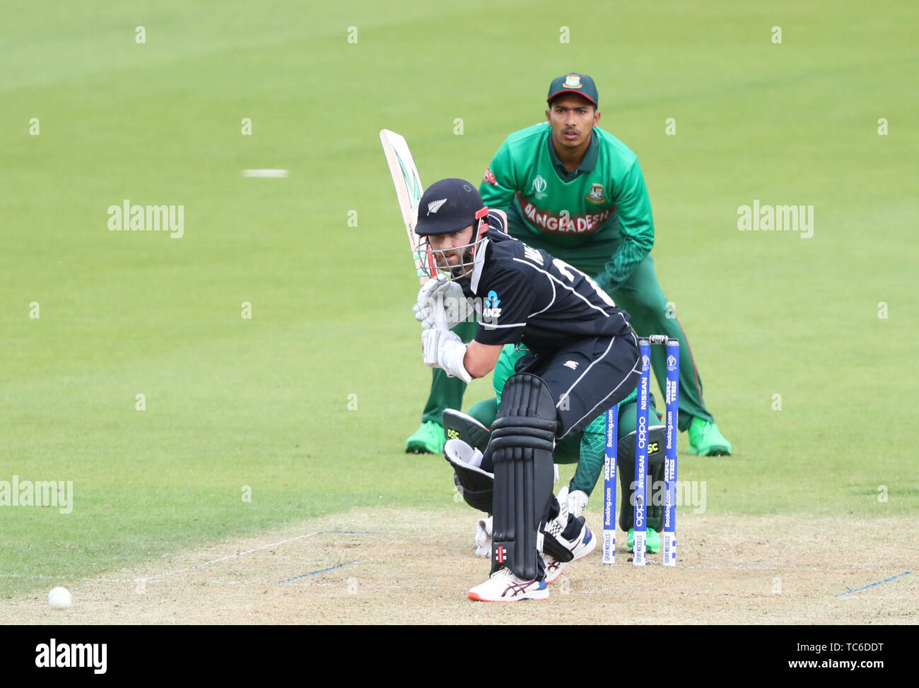 LONDON, ENGLAND. 05. JUNI 2019: Kane Williamson von Neuseeland batting während der Bangladesh v Neuseeland, ICC Cricket World Cup match, am Kia Oval, London, England. Quelle: European Sports Fotografische Agentur/Alamy leben Nachrichten Stockfoto