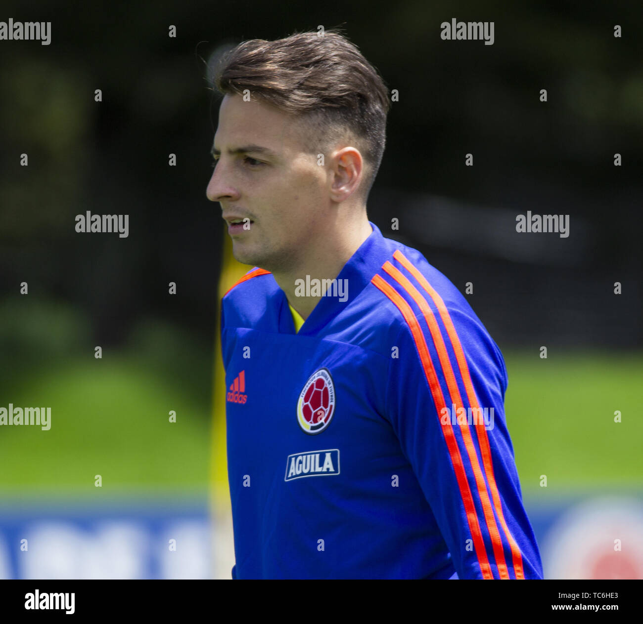 Der Spieler Santiago Arias Züge mit der Kolumbianischen Team vor der Reise nach Brasilien für die Copa America 2019 Turnier. 4. Juni, 2019. Credit: Daniel Garzon Herazo/ZUMA Draht/Alamy leben Nachrichten Stockfoto