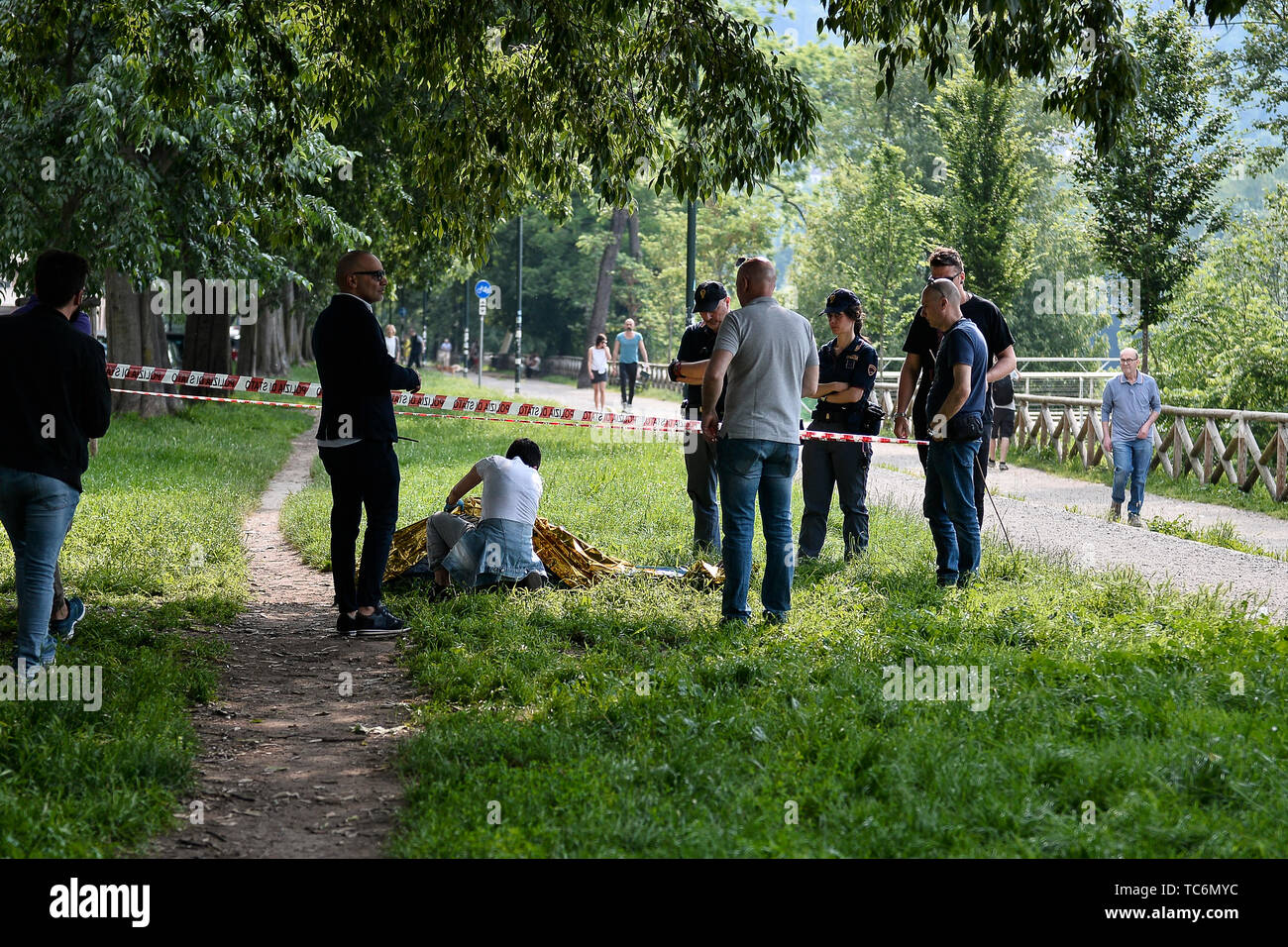 Turin, Piemont, Italien. 5. Juni 2019. Turin, Italy-June 5, 2019: Murder-Discovery der Leiche des Freund der Bahamas Diplomat, Ramsey Alrae Keiron gefunden gestern und heute im Fluss Po. Credit: Stefano Guidi/ZUMA Draht/Alamy leben Nachrichten Stockfoto