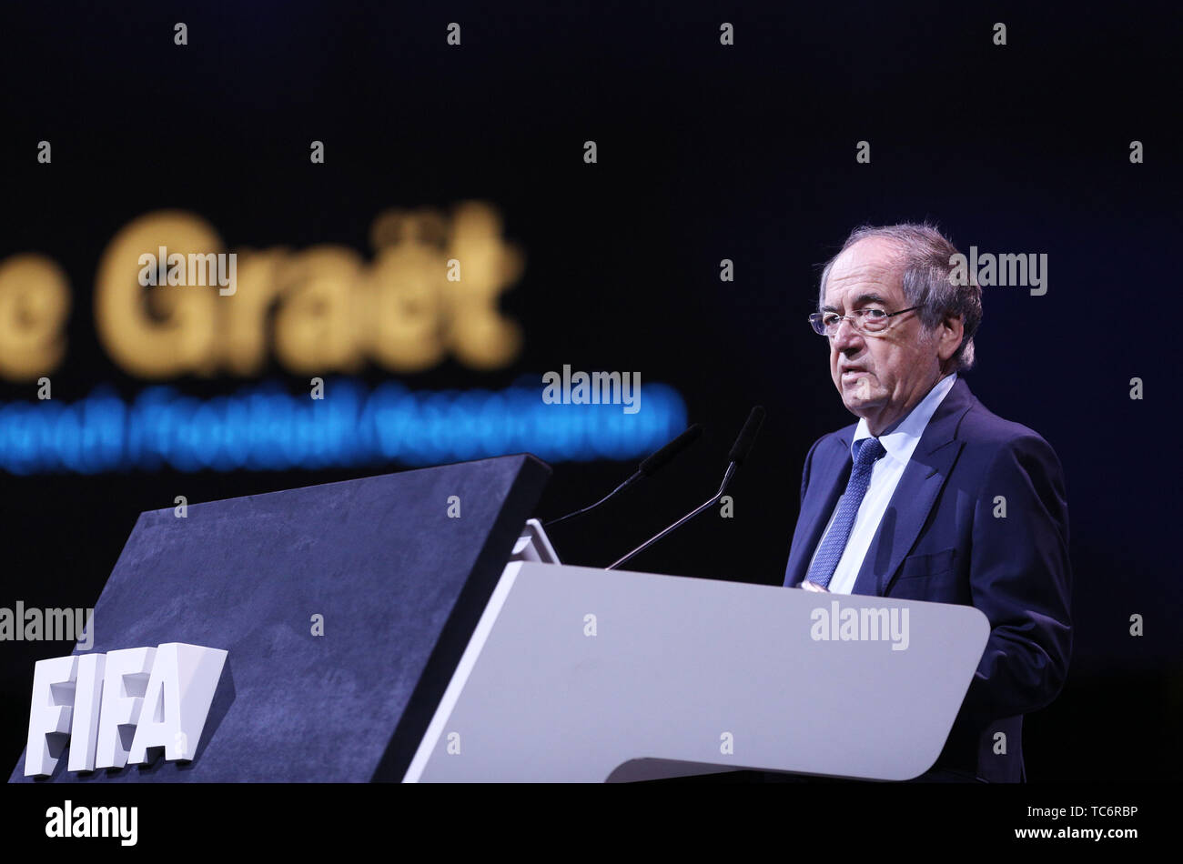Paris. 6. Juni, 2019. Französischer Fußballverband Präsident Noel Le Tolles liefert eine Rede während der FIFA Frauen Fußball-Convention in Paris am 6. Juni 2019. Credit: Gao Jing/Xinhua/Alamy leben Nachrichten Stockfoto