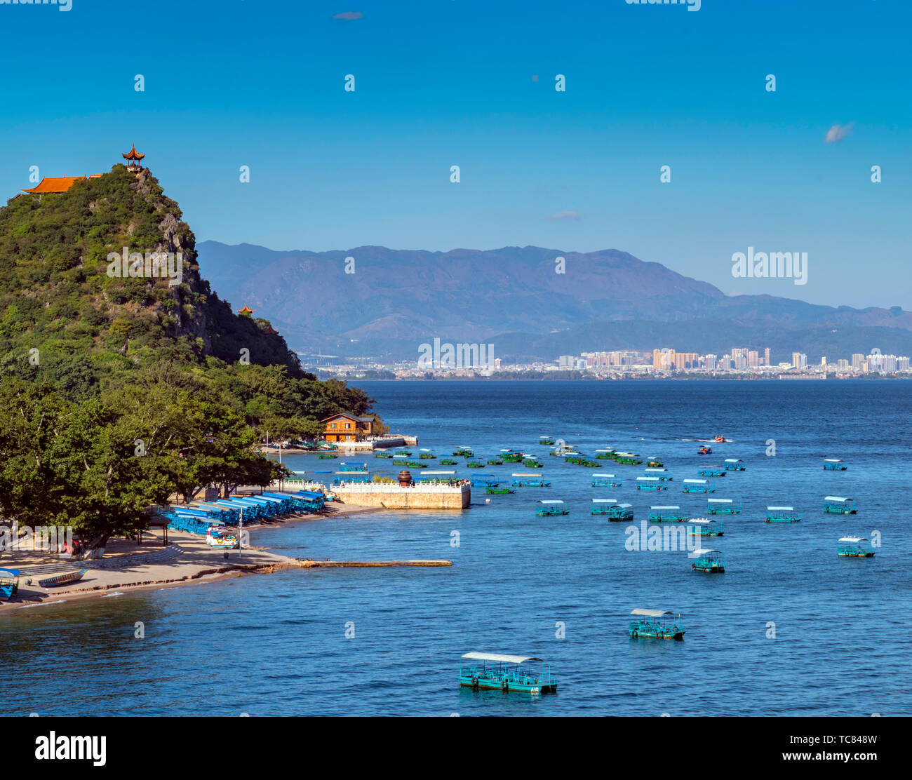 Landschaft von Fuxian See Stockfoto