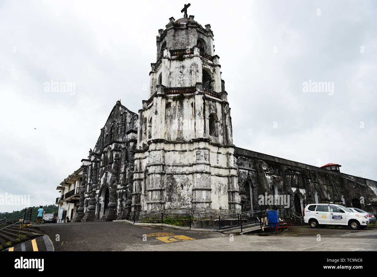 Kirche in der Nähe von Legzpi Daraga, Bicol, Philippinen. Stockfoto