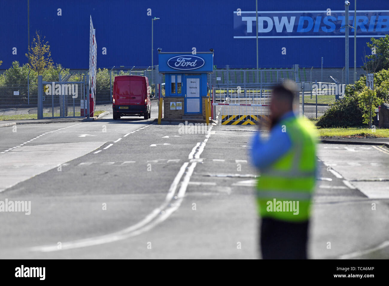 Der Ford Motor plant in der Nähe von Bridgend, South Wales, wo rund 1.500 Arbeitsplätze betroffen sind, wie die Gewerkschaften haben Schock bei einem erwarteten Ankündigung, dass die Auto Riese ist einer der britischen Fabriken mit schwere Arbeitsplatzverluste zu schließen. Stockfoto
