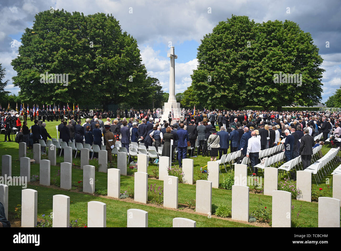 Die Royal British Legion Service der Erinnerung, an der Commonwealth Kriegsgräber Kommission Friedhof, in Bayeux, Frankreich, im Rahmen der Gedenkfeiern zum 75. Jahrestag der D-Day Landungen. Stockfoto