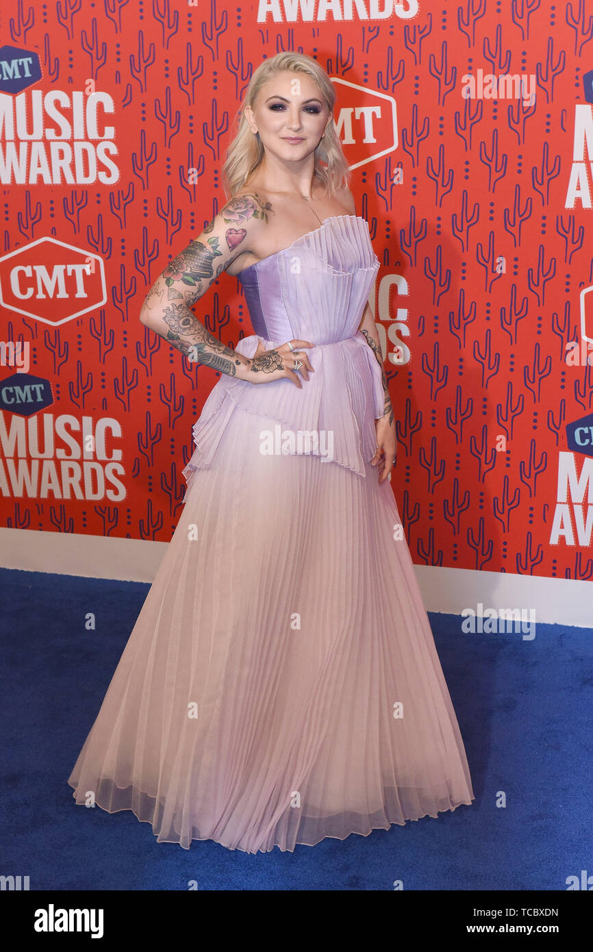 NASHVILLE, TENNESSEE - Juni 05: Julia Michaels besucht die2019 CMT Music Awards bei Bridgestone Arena am Juni 05, 2019 in Nashville, Tennessee. Foto: Nathan Cox für imageSPACE/MediaPunch Stockfoto