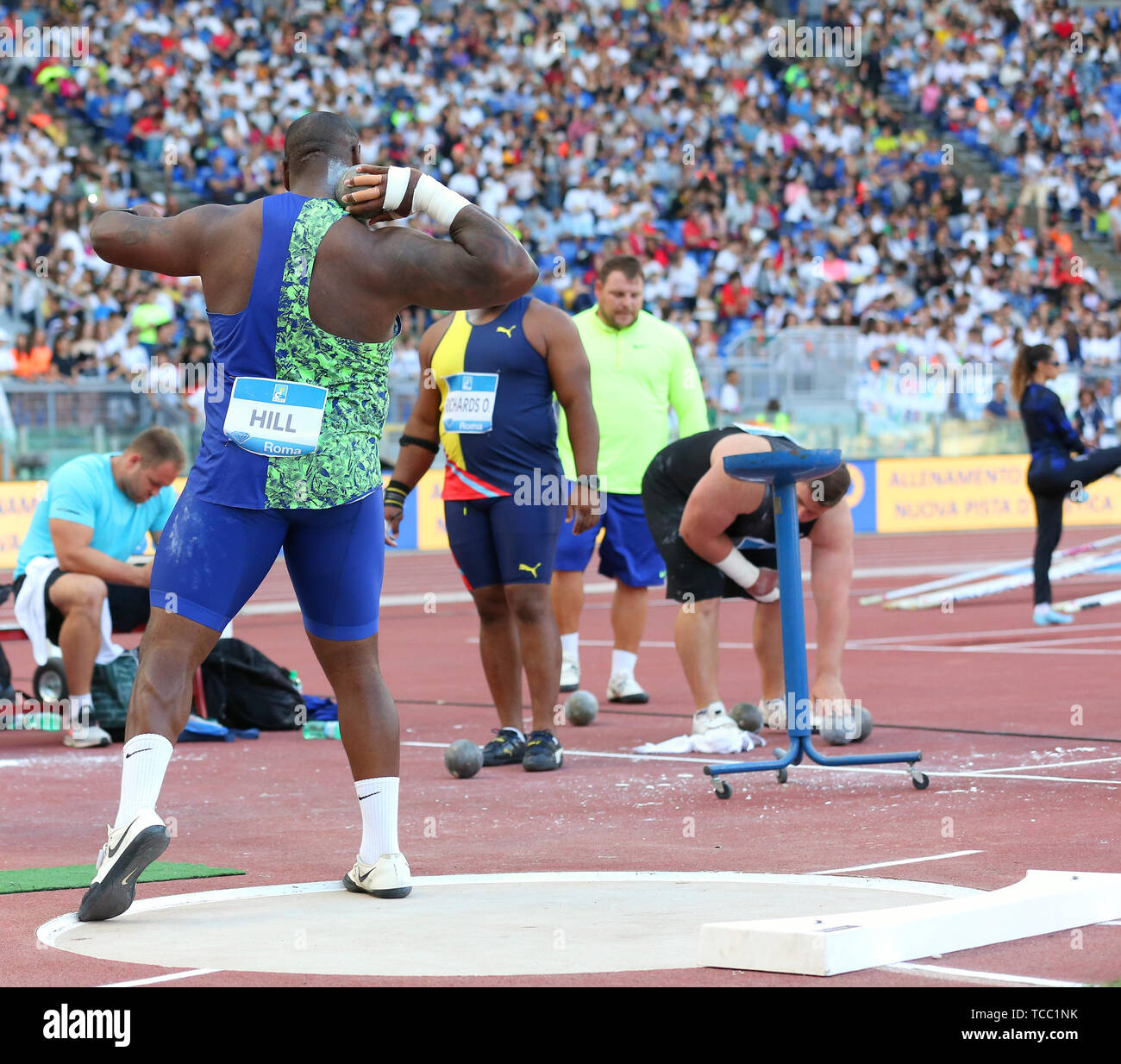 Rom, Italien, Juni 06: Darrel Hügel von USA konkurriert in der Männer Kugelstoßen Ereignis während der iaaf Diamond League 2019 Golden Gala Pietro Mennea in Rom (Credit: Mickael Chavet/Zuma/Alamy Live-Nachrichten) Stockfoto