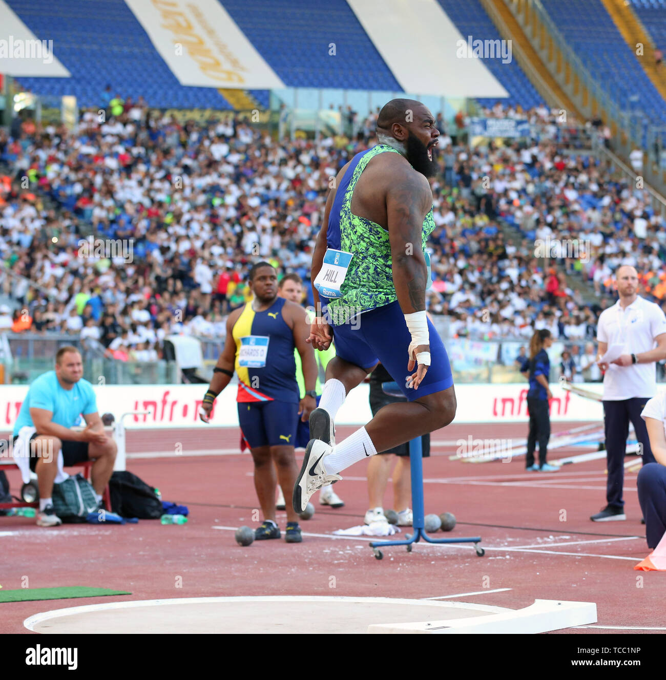 Rom, Italien, Juni 06: Darrel Hügel von USA konkurriert in der Männer Kugelstoßen Ereignis während der iaaf Diamond League 2019 Golden Gala Pietro Mennea in Rom (Credit: Mickael Chavet/Zuma/Alamy Live-Nachrichten) Stockfoto