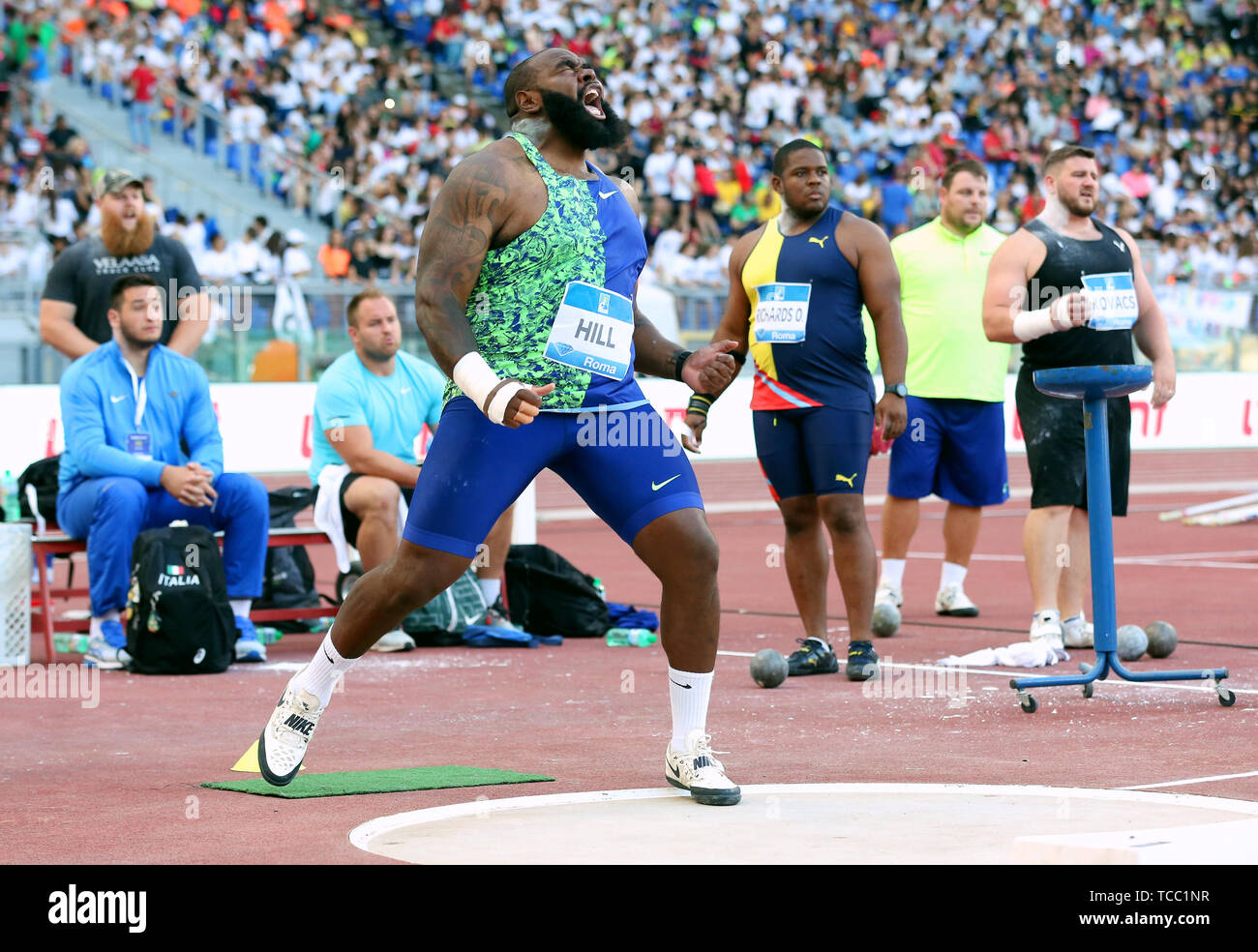 Rom, Italien, Juni 06: Darrel Hügel von USA konkurriert in der Männer Kugelstoßen Ereignis während der iaaf Diamond League 2019 Golden Gala Pietro Mennea in Rom (Credit: Mickael Chavet/Zuma/Alamy Live-Nachrichten) Stockfoto