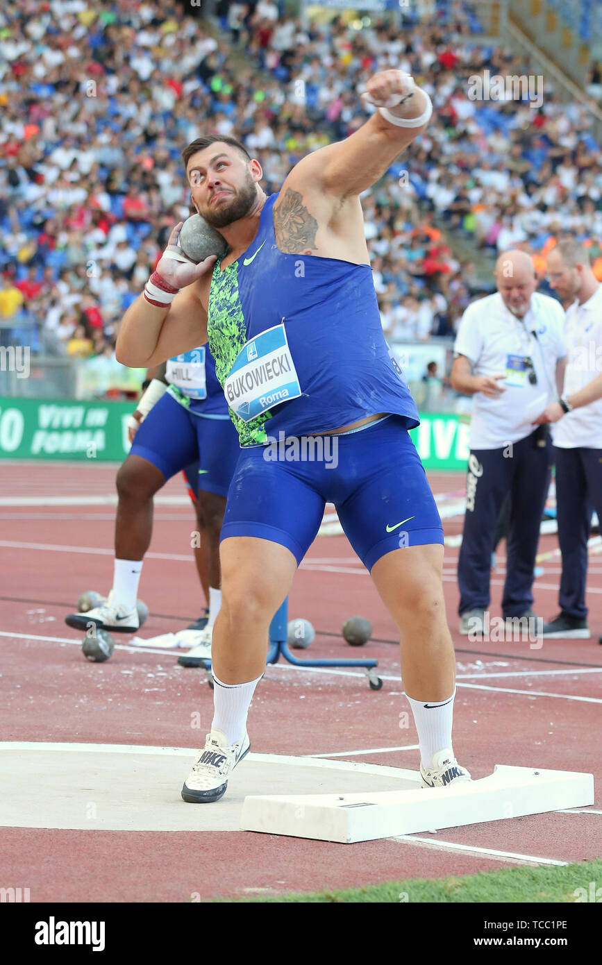 Rom, Italien, Juni 06: Konrad Bukowiecki Polens konkurriert in der Männer Kugelstoßen Ereignis während der iaaf Diamond League 2019 Golden Gala Pietro Mennea in Rom (Credit: Mickael Chavet/Zuma/Alamy Live-Nachrichten) Stockfoto