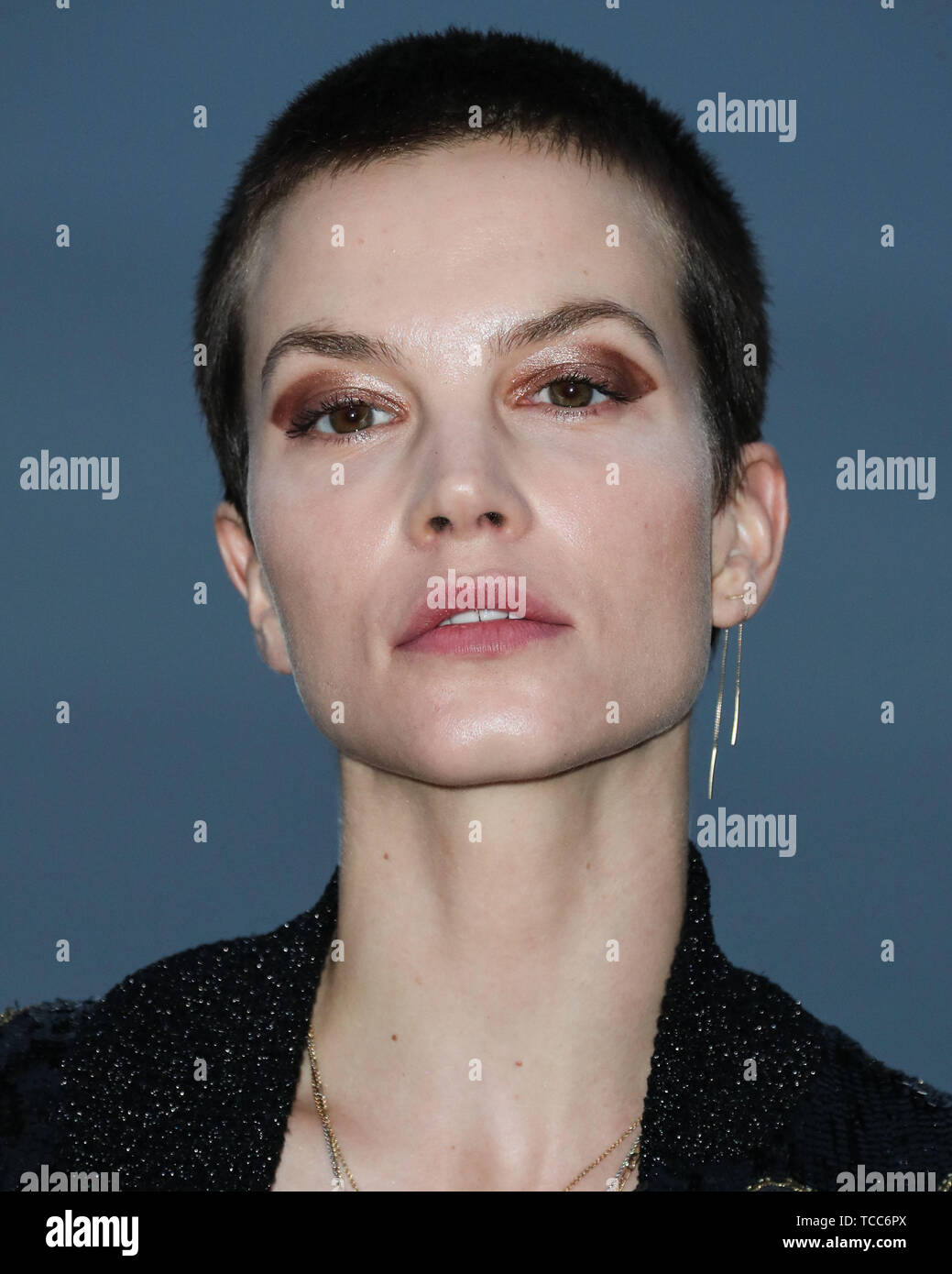 Sylvia hoeks Fotos und Bildmaterial in hoher Auflösung Alamy