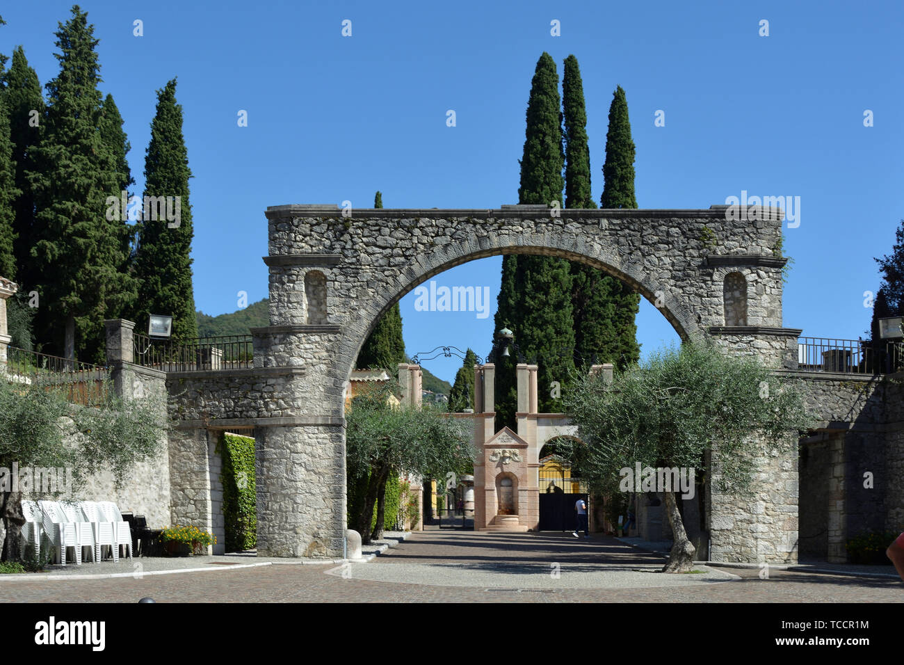 Italienische Victory Monument Vittoriale degli Italiani in Gardone Riviera mit der Eingangsbereich - Italien. Stockfoto