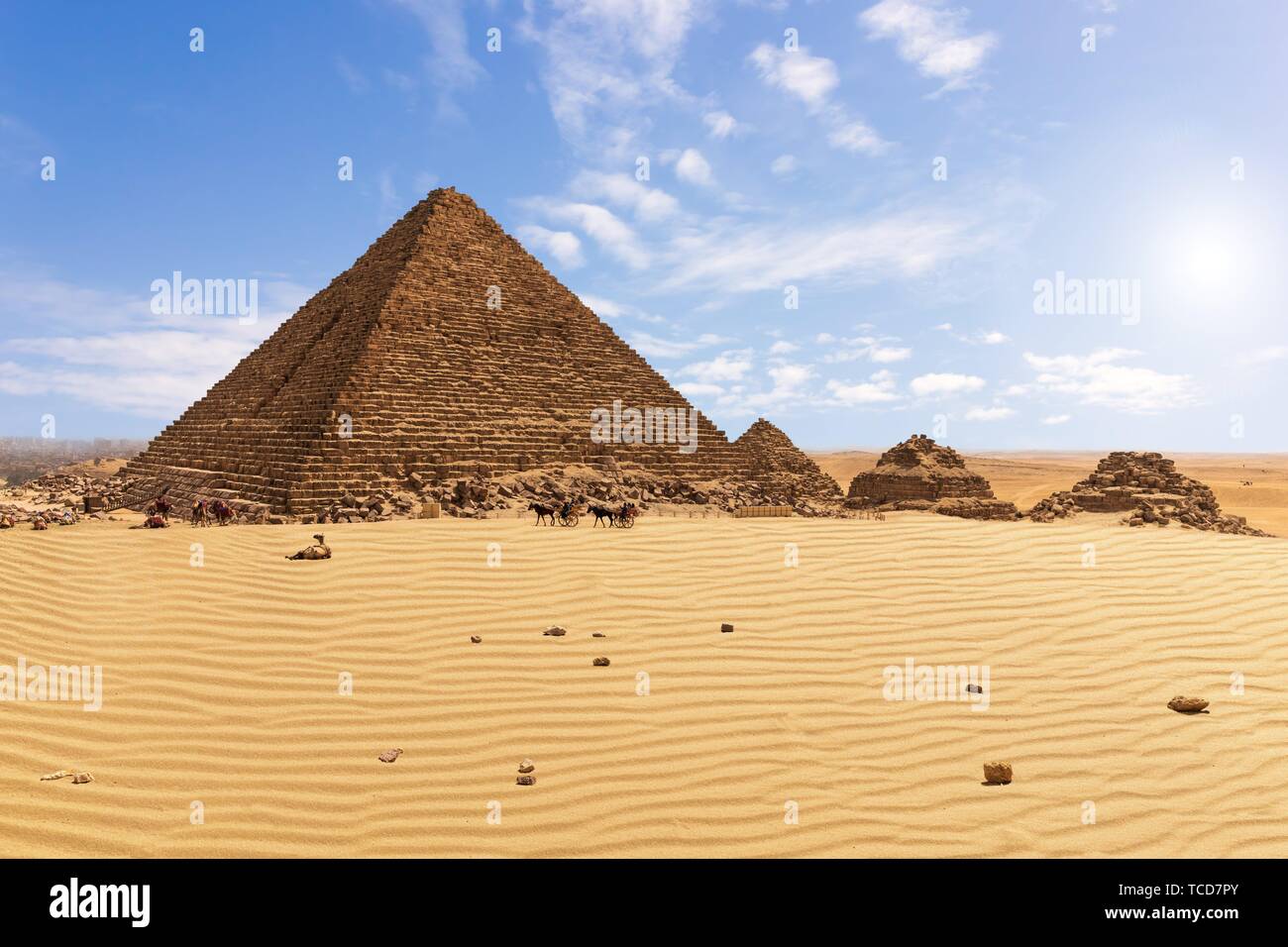 Die Pyramide des Menkaure und die Pyramide Begleiter, Giza, Ägypten. Stockfoto