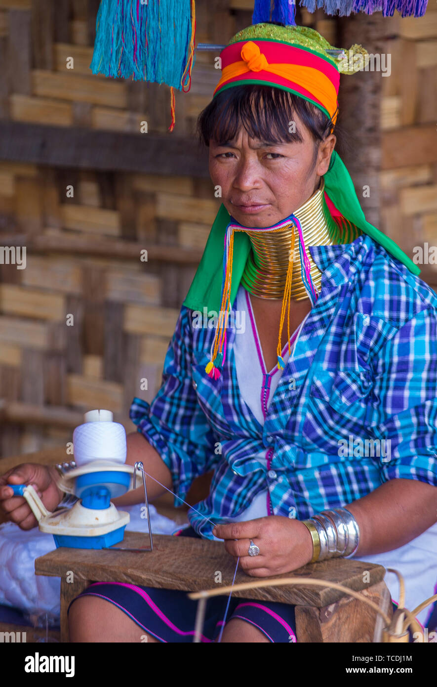 Portrait von Kayan Stammes Frau in Kayan Staat Myanmar Stockfoto