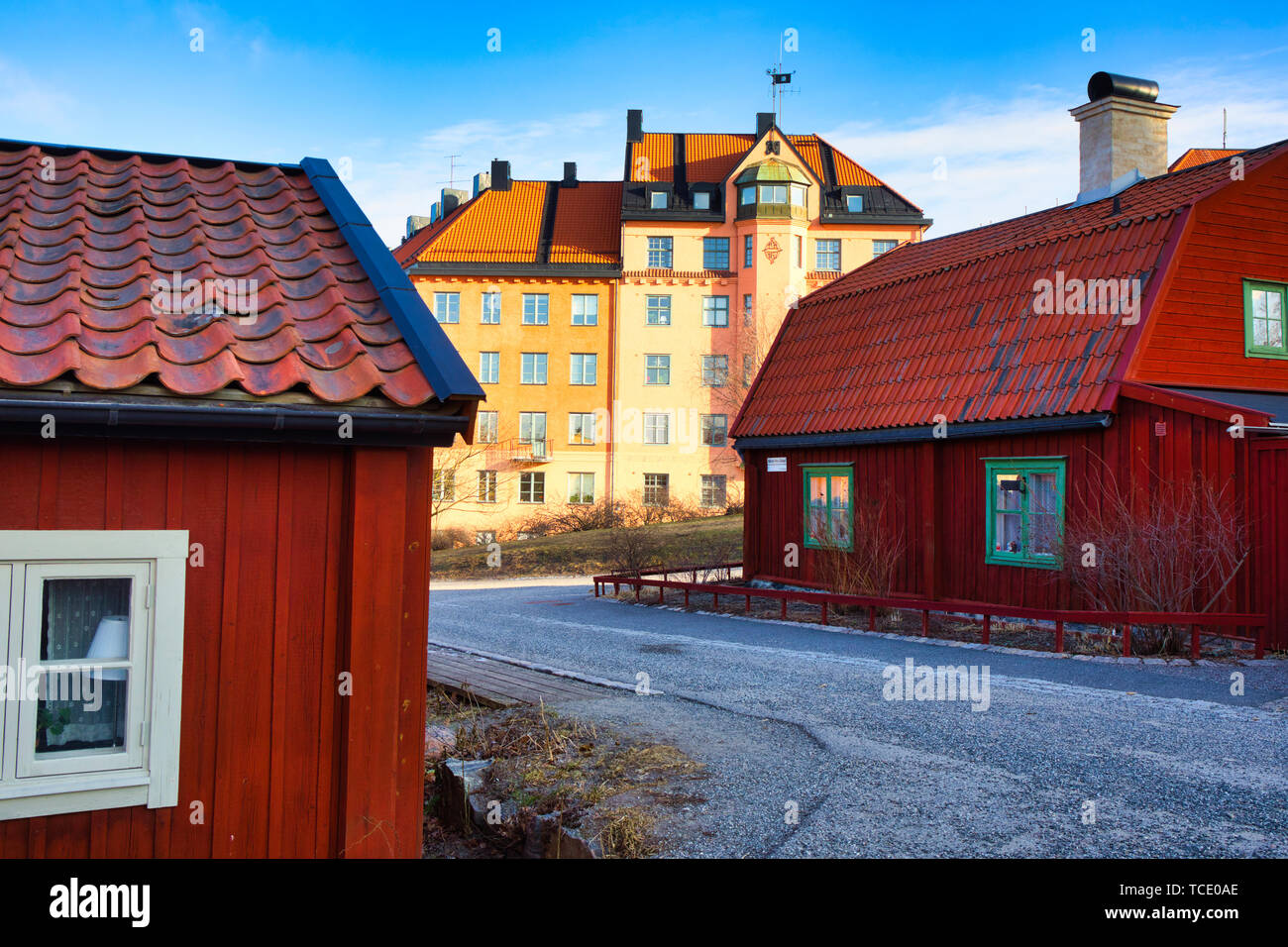 Typischen hölzernen Wohnhäuser in traditionellen Rote Falun im kulturellen von Vita Bergen (Weißer Berg) Södermalm Stockholm Schweden erhalten lackiert Stockfoto