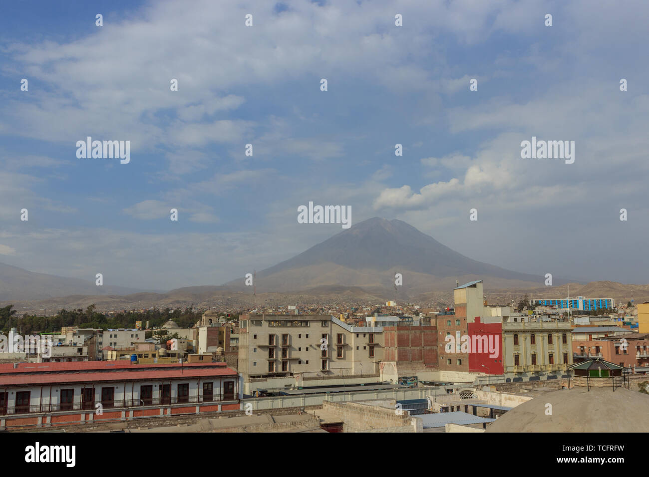 Blick über Arequipa und der Baum Vulkane, Peru Stockfoto