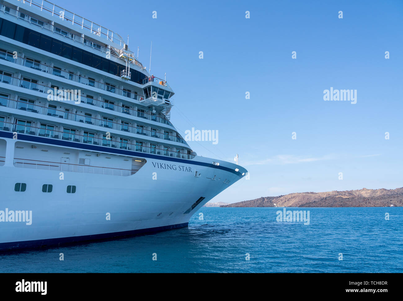 Viking Kreuzfahrtschiff Star im Santorini Stockfoto