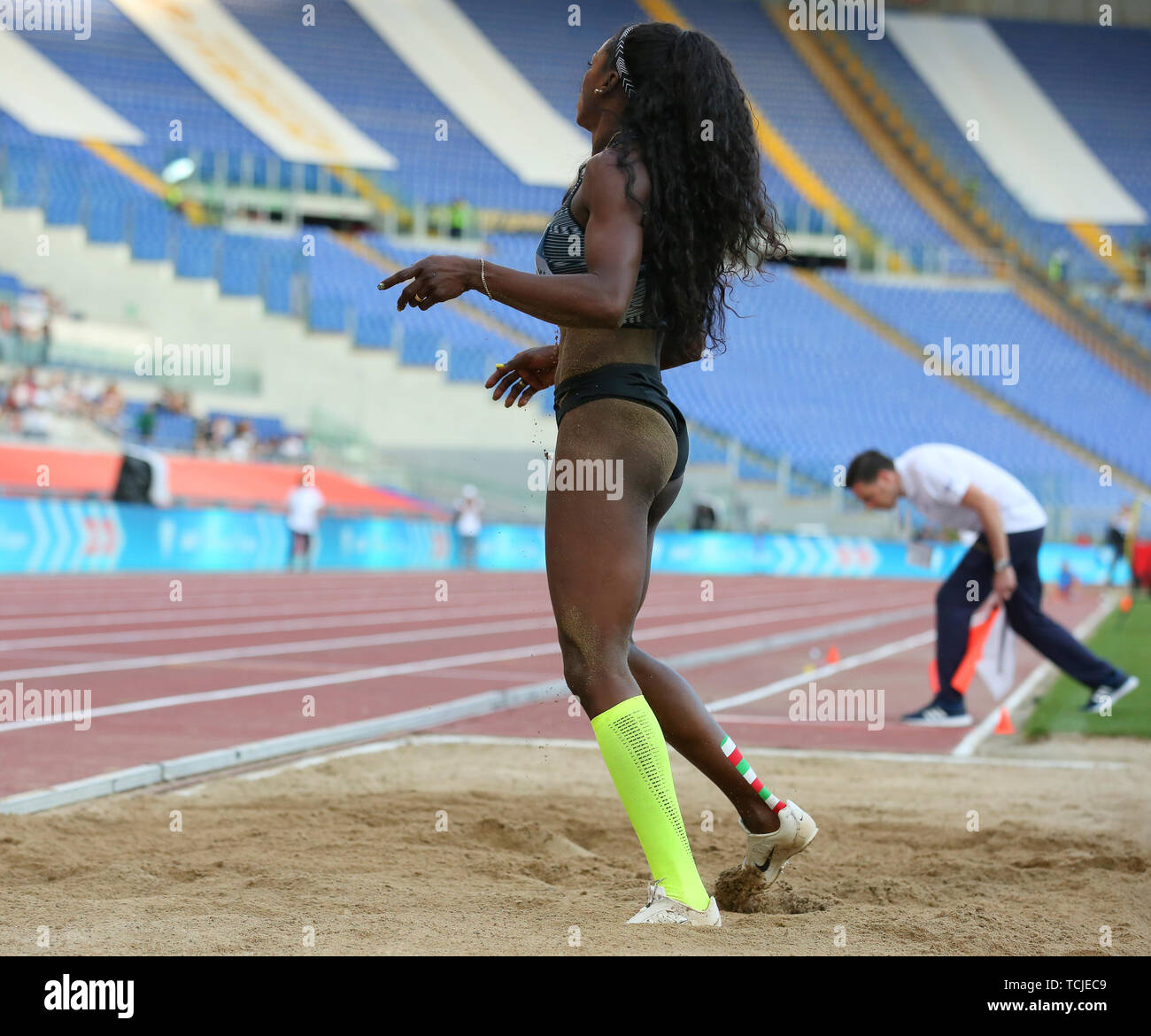 Rom Italien Juni 06 Caterine Ibarguen Von Kolumbien Konkurriert In Der Frauen Weitsprung Ereignis Wahrend Der Iaaf Diamond League 2019 Golden Gala Pietro Menne Stockfotografie Alamy