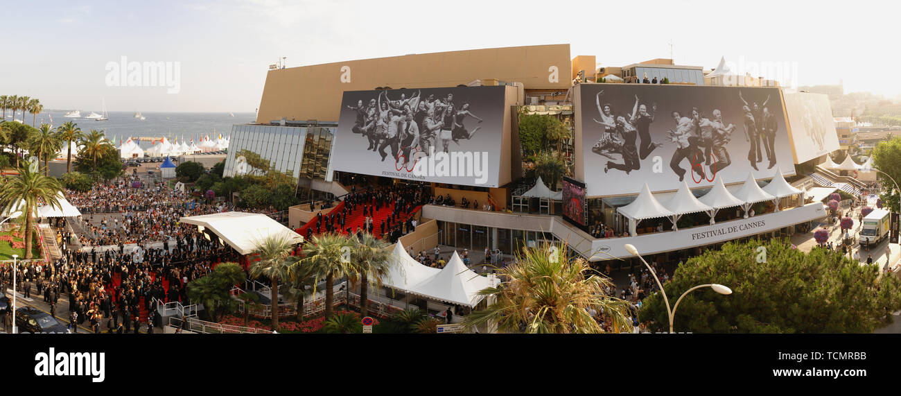 CANNES, Frankreich. 26. Mai 2007: Panorama von Le Palais des Festivals während der 60. jährliche Internationale Film Festival de Cannes. © 2007 Paul Smith/Featureflash Stockfoto