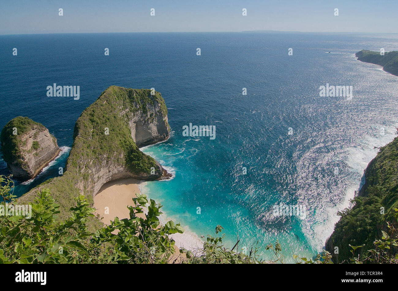 Schöne Sicht auf die erstaunliche Kelingking Beach auf Nusa Penida Insel in der Nähe von Bali, Indonesien Stockfoto