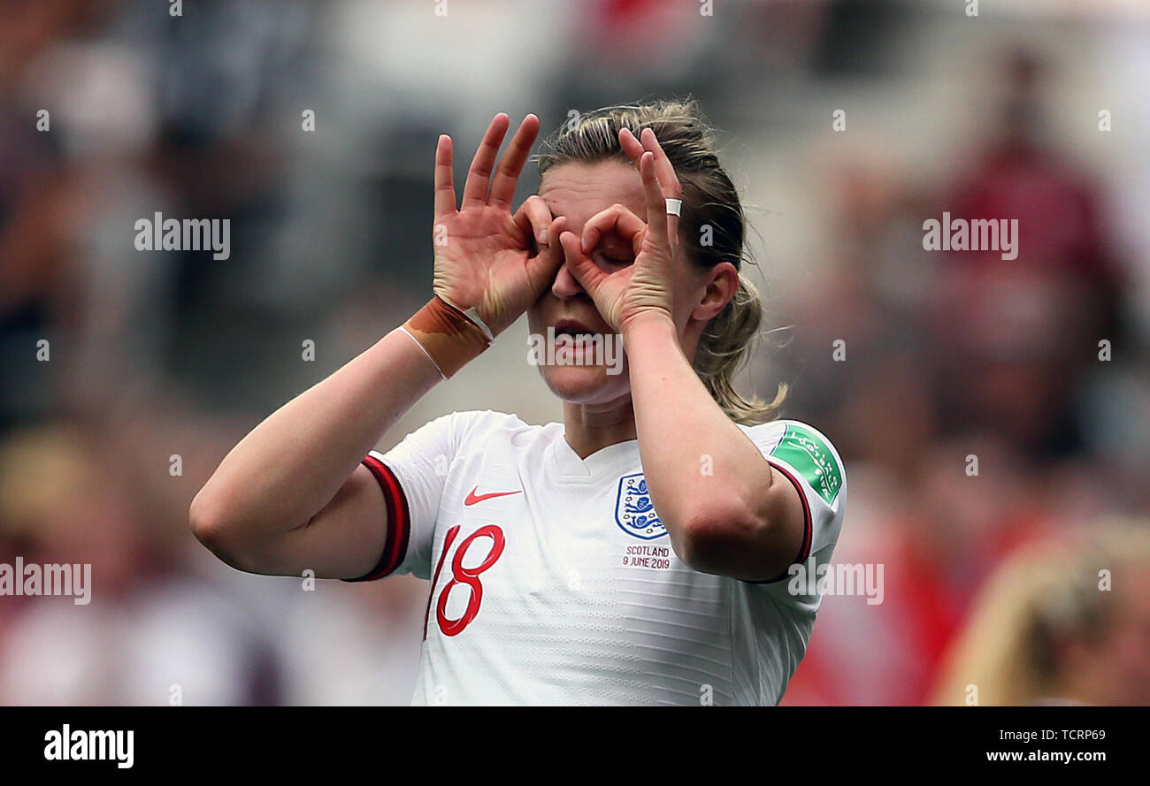 England's Ellen White feiert zweiten Ziel ihrer Seite des Spiels zählen während der FIFA Frauen-WM, Gruppe D Match im Stade de Nice. Stockfoto