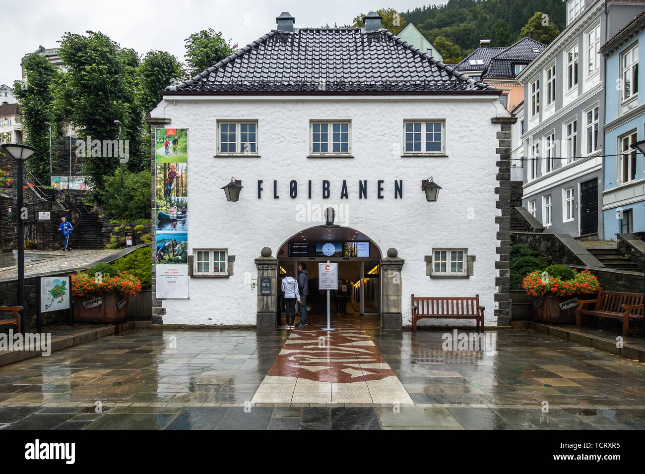 Floibanen station in Bergen. Floibanen ist eine Standseilbahn, die die Innenstadt mit dem Berg Floyen und ist beliebtes Ausflugsziel Stockfoto