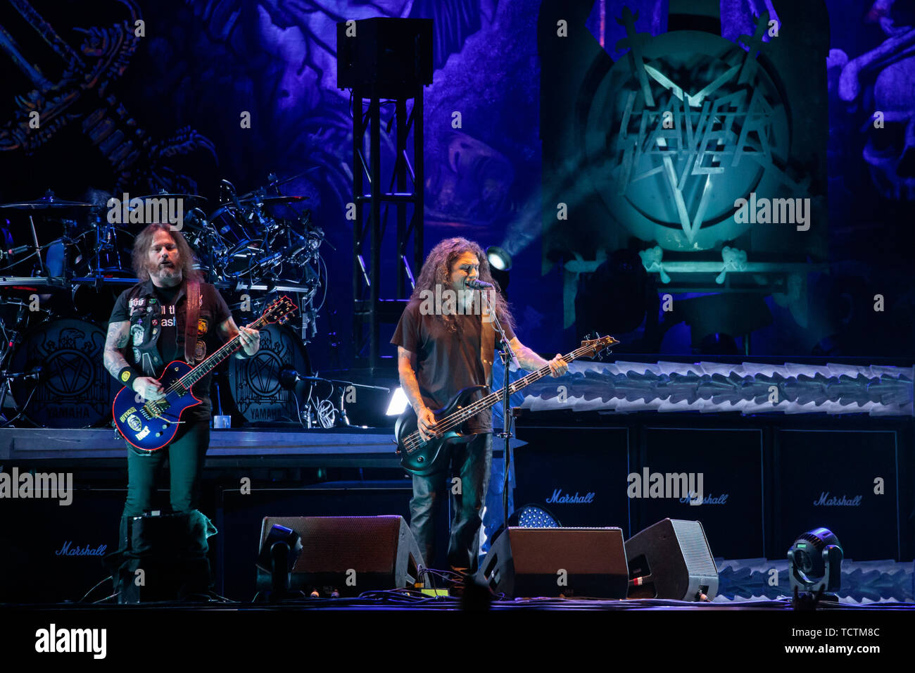 Nürnberg, Deutschland. 09 Juni, 2019. Tom Araya (M), Sänger und Bassist der US-amerikanischen Metal-Band Slayer, ist auf der Bühne des Open Air Festival "Rock im Park". Das Festival fand vom 7. bis 9. Juni. Credit: Daniel Karmann/dpa/Alamy leben Nachrichten Stockfoto