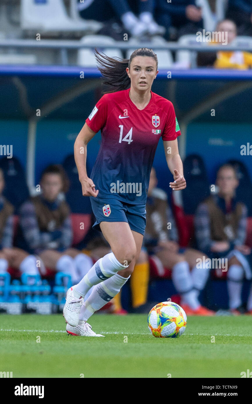 Reims, Frankreich. 8. Juni 2019. Ingrid Syrstad Engen (Norwegen) während die FIFA Frauen-WM Frankreich 2019 Gruppe eine Übereinstimmung zwischen Norwegen 3-0 Nigeria an Auguste Delaune Stadium in Reims, Frankreich, 8. Juni 2019. Credit: Maurizio Borsari/LBA/Alamy leben Nachrichten Stockfoto