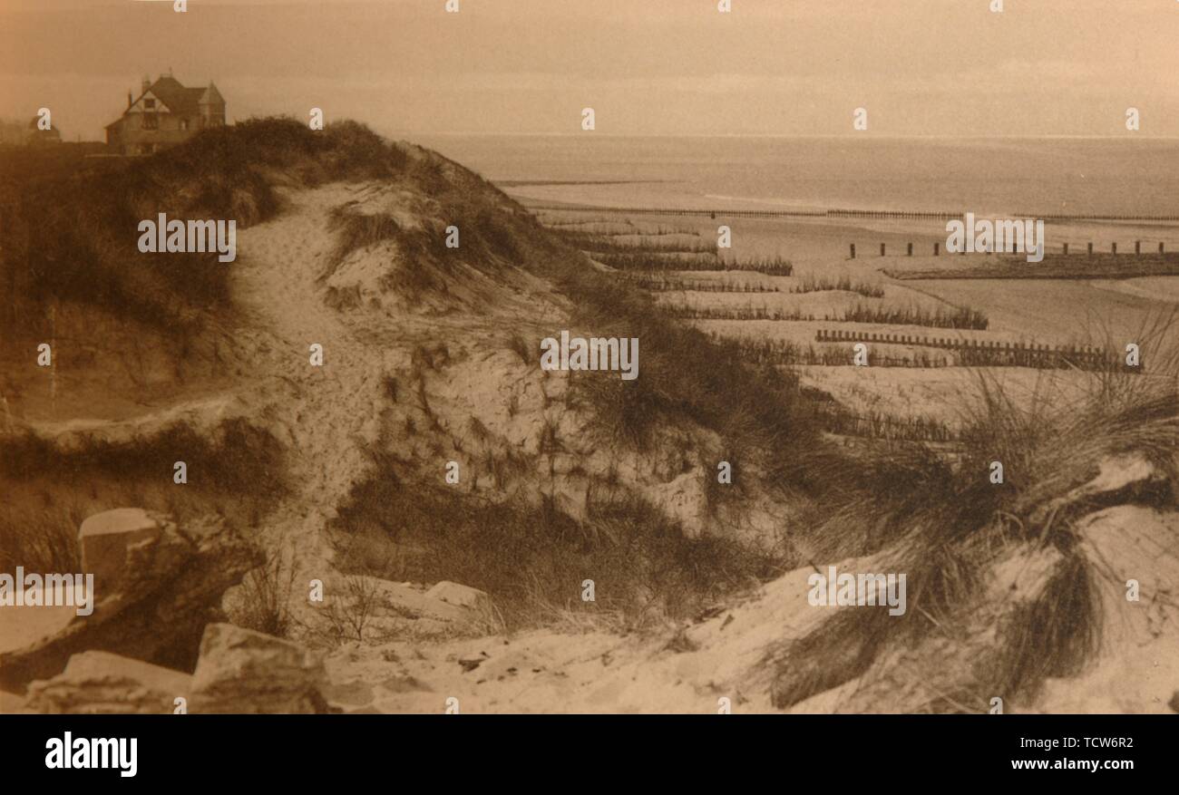 'Le Dunes et la Plage', (Sand Dünen und Strand), c1900. Schöpfer: Unbekannt. Stockfoto